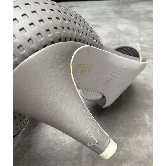 Vince Aurelian Gray Leather Perforated Leather d’Orsay Heels Pumps Womens Size 9 - Picture 7 of 7